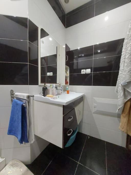 Apartamento 2 2 Salons Sans Vis-a-vis *